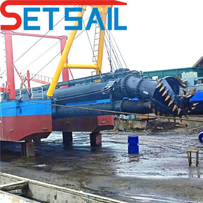Cutter-Saugbagger mit langer Entlastungsdistanz und individuellem Design