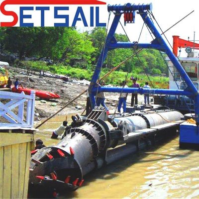 CTS Schlitze Diesel Power Cummins Motor Schneider Saugbagger mit PE-Rohr Schwimmen