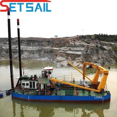 160m3-4000m3 Kapazität Hydraulische Steuerung Schneider Saugbagger mit Unterwasser-Sandpumpe