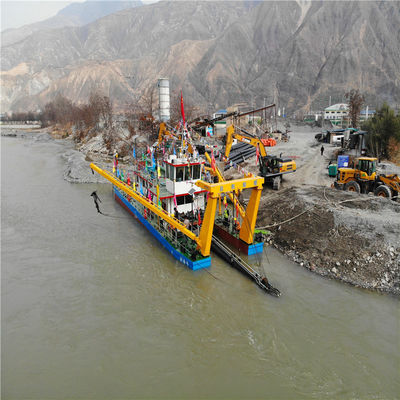 Flussbaggerung mit hydraulischer Steuerung, Saugbagger und Spud-Positionierung