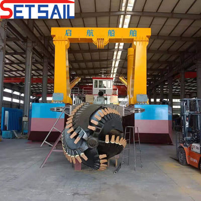 16 m Baggertiefe Schneider Absaugbagger mit 450 Watt Hilfsmotorleistung