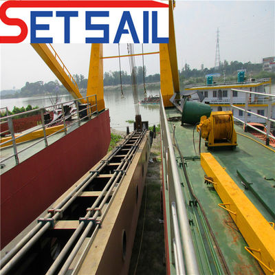 Set Segelschneider Saugbagger mit 9000m3 Wasserstrom und Hydraulik Dieselmotor