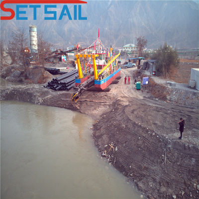 Cummins /1000kw Hilfs-Enigne-Leistung 28 Zoll Wasserfluss 7000m3 Schneider Saugbagger