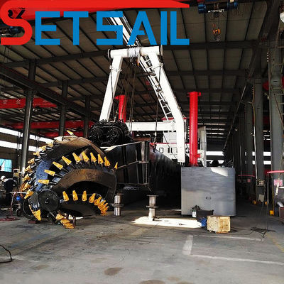 500-2000m Entladerabstand CTS Schlitz Typ Hydraulisches System 24 Zoll Schneider Saugbagger