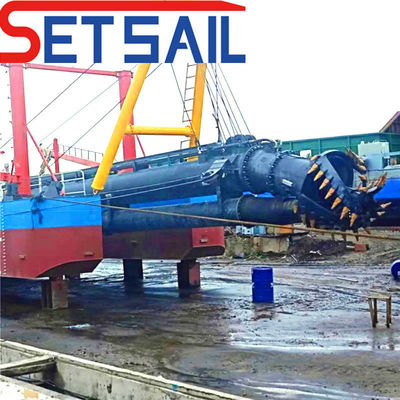 18 Zoll Cutter-Saug-Sand-Dredger mit kundenspezifischen Dieselmotor und Pumpe Ausrüstung