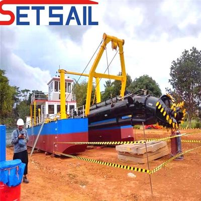 18 Zoll Cutter-Saug-Sand-Dredger mit kundenspezifischen Dieselmotor und Pumpe Ausrüstung