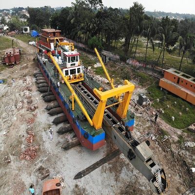 32000.000kg angepasster Hydraulik-Dieselmotor-Schneider Saug-Sandbagger für Zinnbergbau