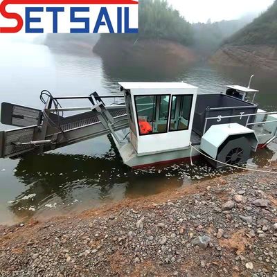 Harvester-32's angepasste Wassergräser für die chemische Behandlung zum Verkauf.